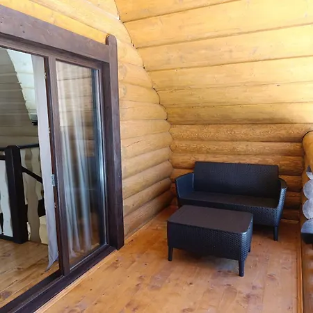 шепіт карпат 2 Vakantiehuis Synevyrsʼka Polyana